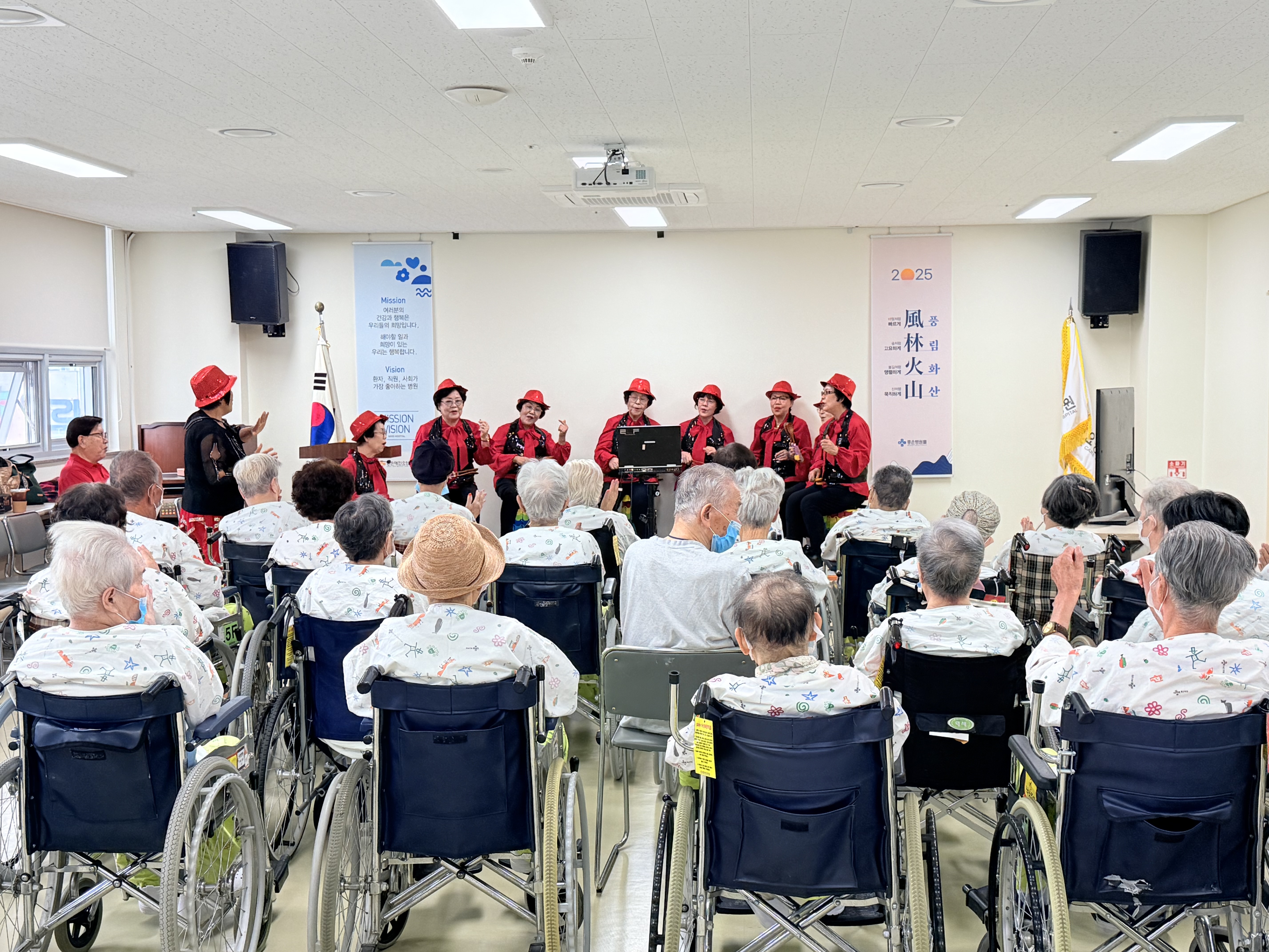 늘푸른봉사단 공연